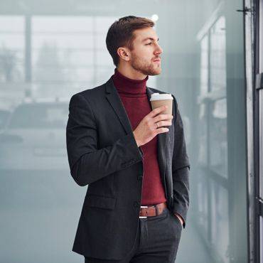 Is there a difference between biz casual and smart casual?